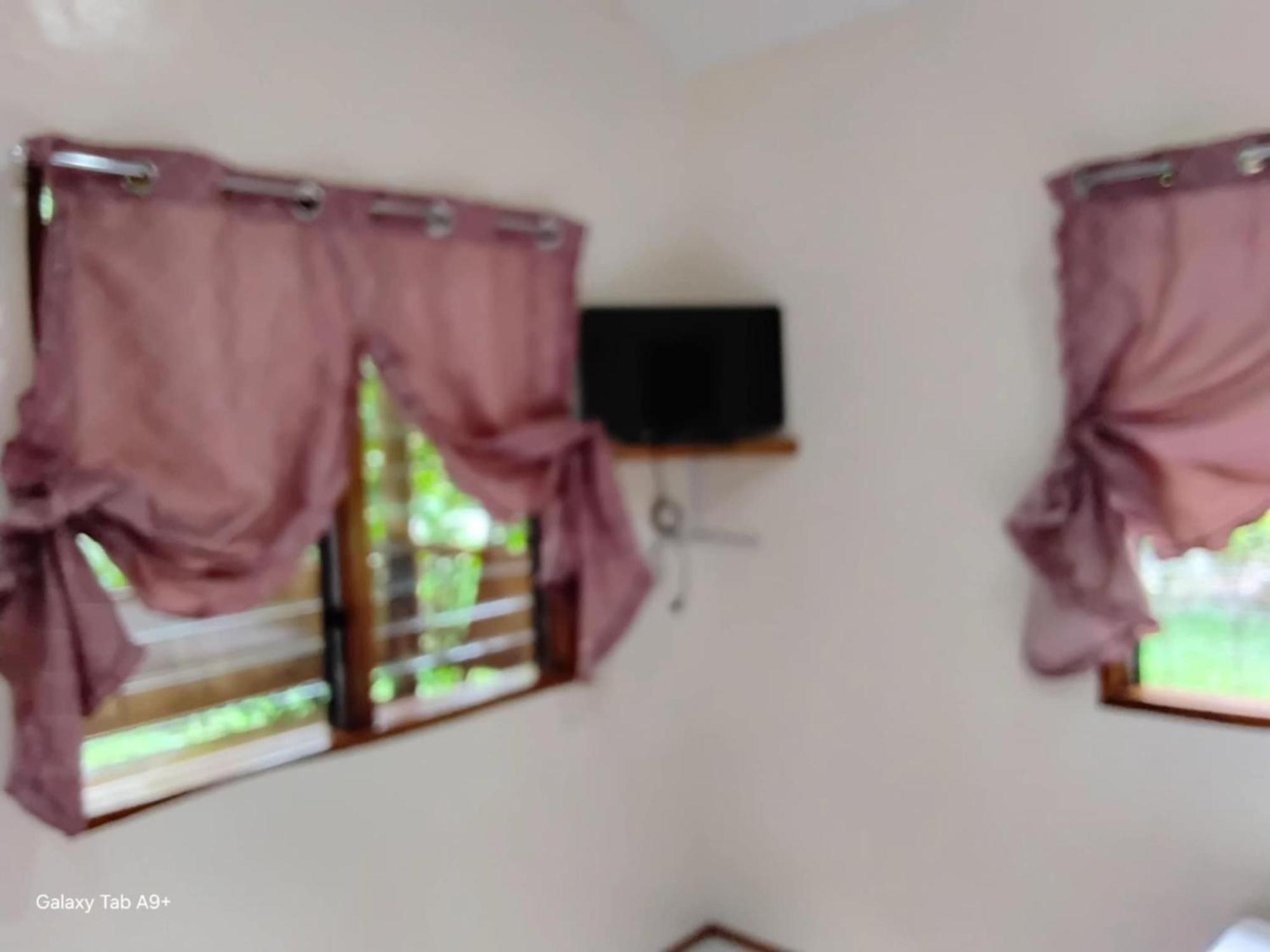 Camiguin Lanzones Resort Mambajao Rom bilde