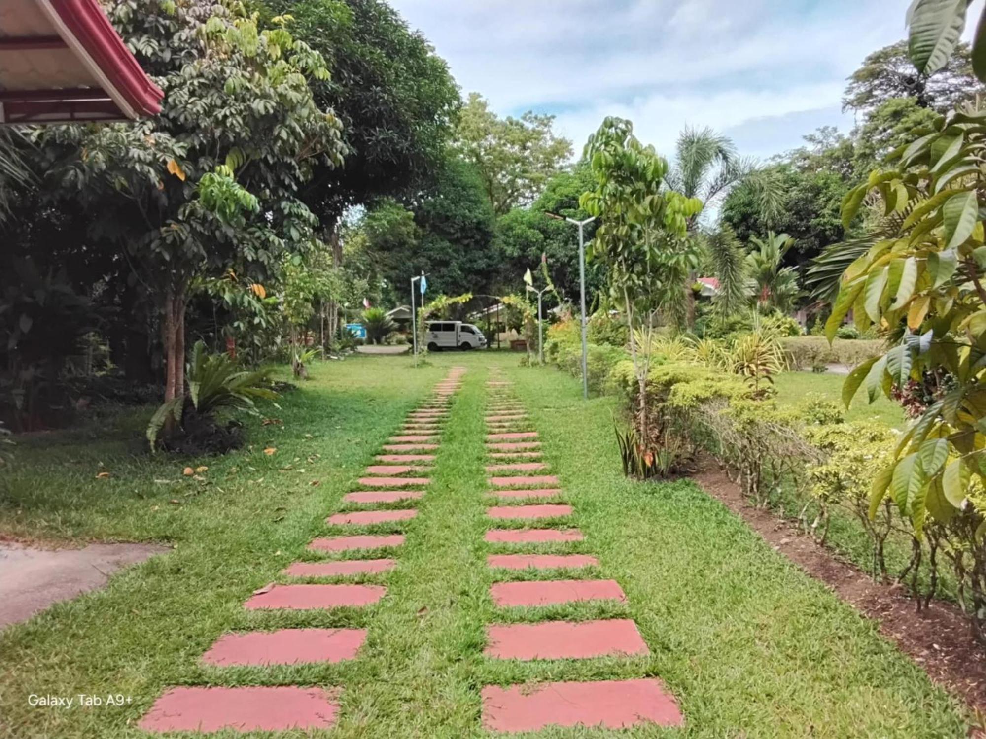 Camiguin Lanzones Resort Mambajao Eksteriør bilde